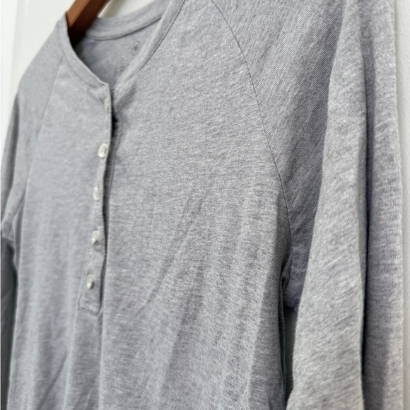 Free Fly Women's Gray Henley Long Sleeve T Shirt Size Medium - Picture 3 of 6